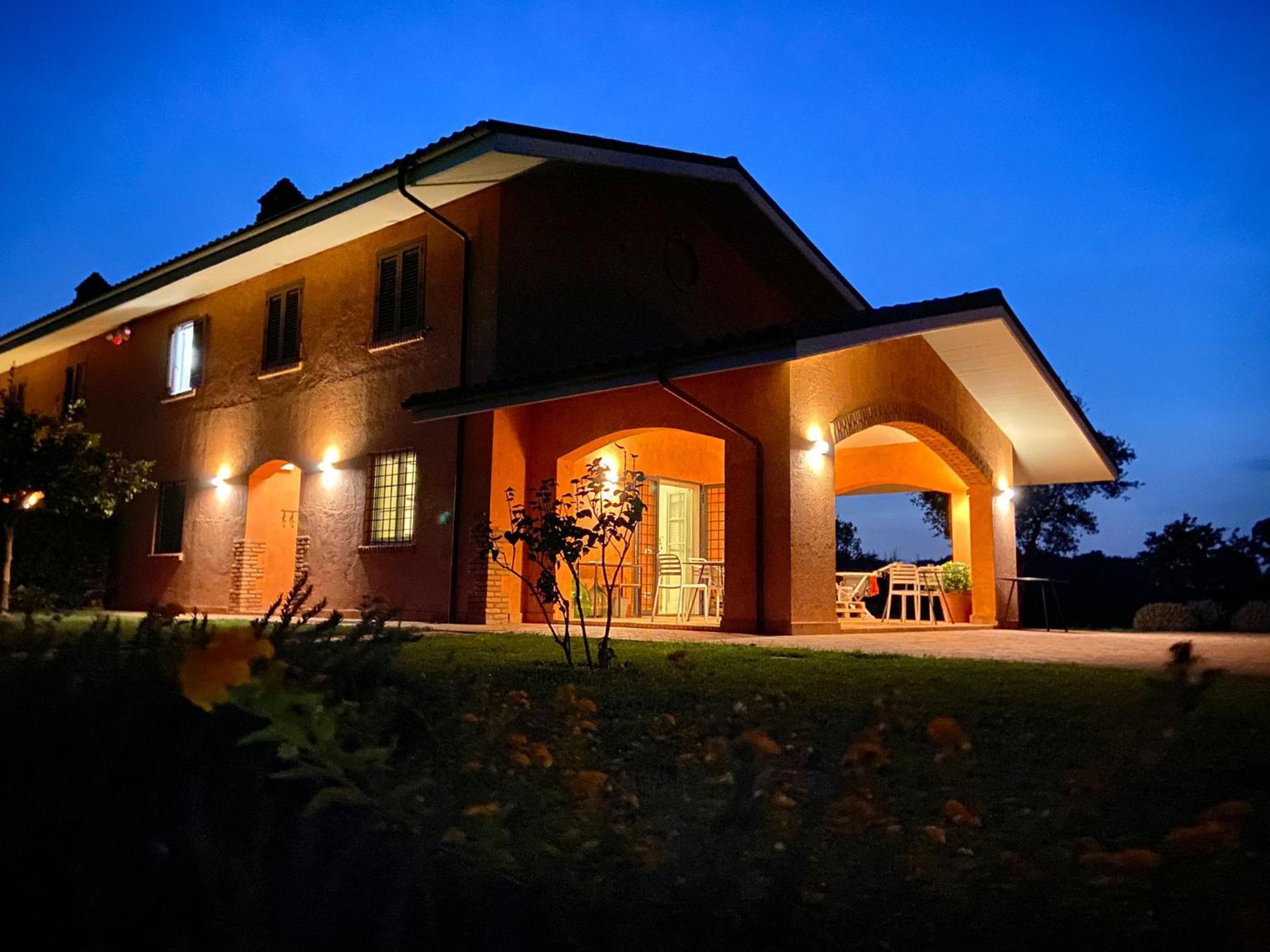 ラティーナ Casale Appia Bed & Breakfast エクステリア 写真