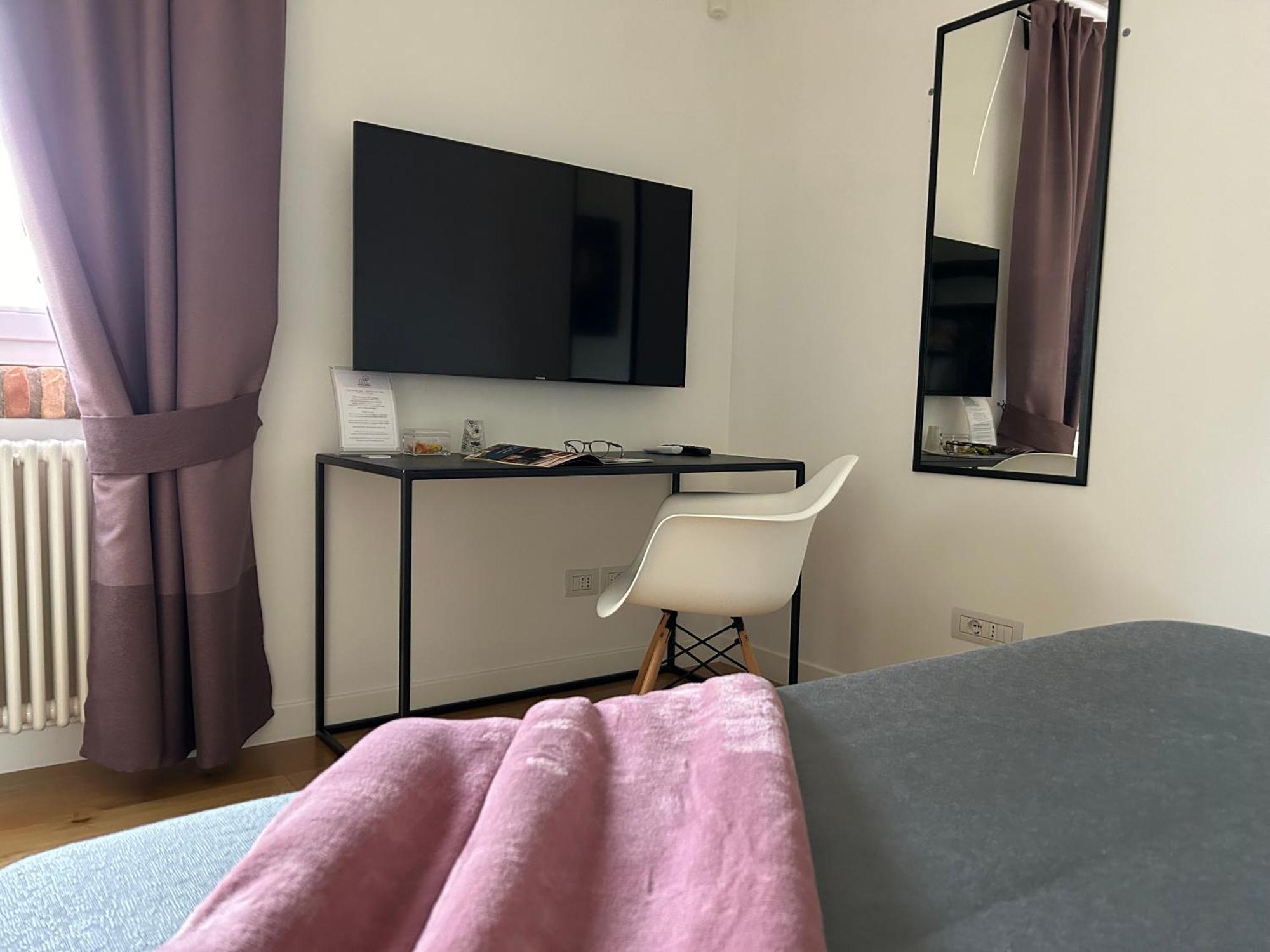 ラティーナ Casale Appia Bed & Breakfast エクステリア 写真